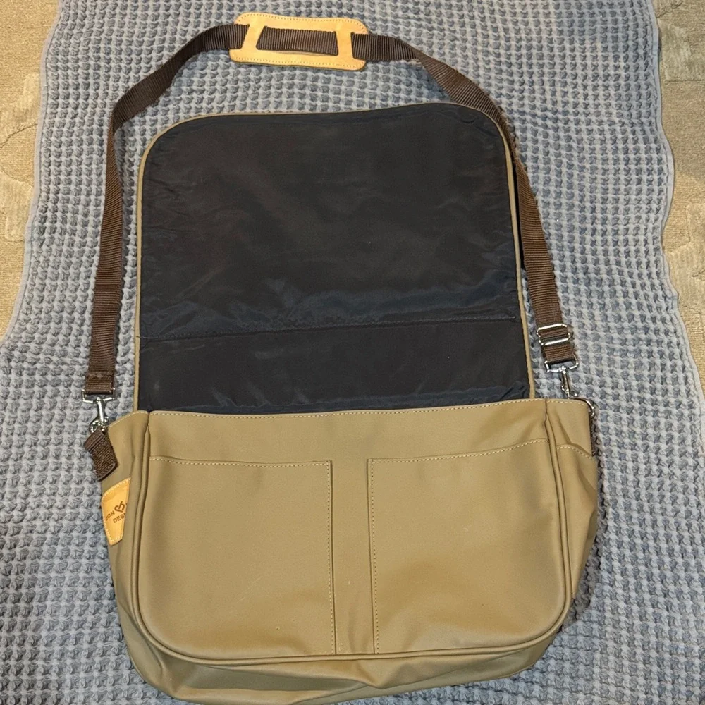 Jon Hart Tan Messenger Bag